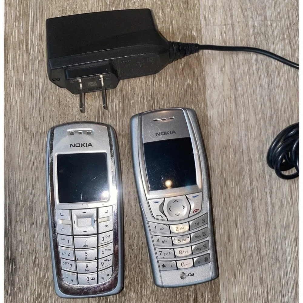 NOKIA 6610I GRAY & Nokia 3120b - For Parts